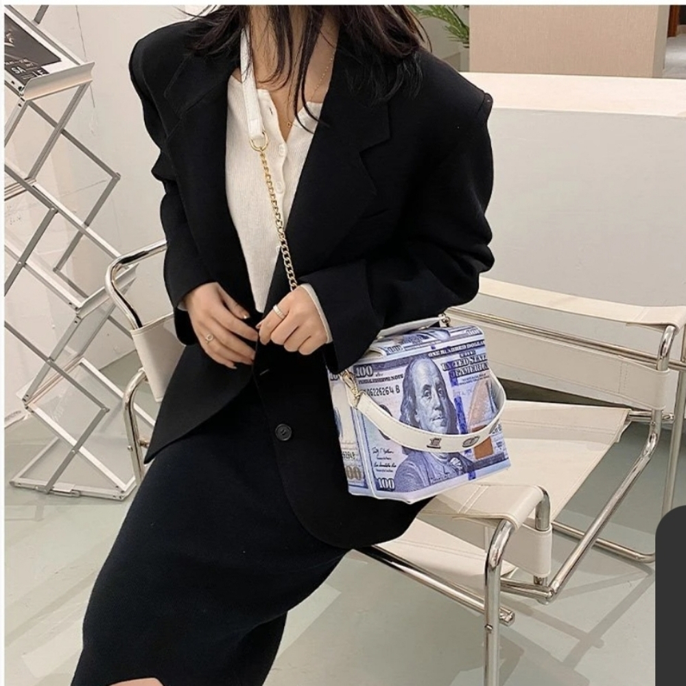 HANDBAGS 👜👜 - Picture 2 of 4